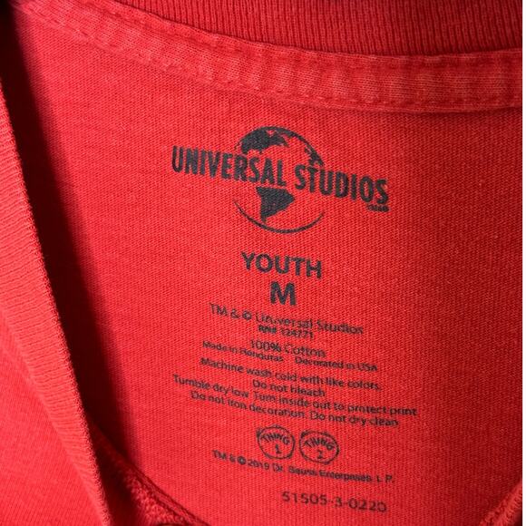 UNIVERSAL STUDIOS YOUTH RED WHITE BLACK "THING 1" T-SHIRT SIZE MEDIUM - Picture 4 of 6